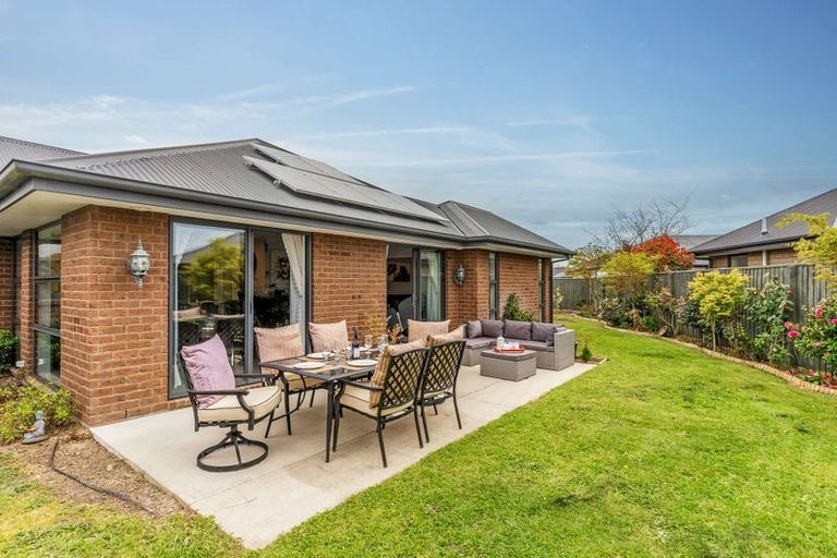 Photo of property in 11 Wakeman Way, Kaiapoi, 7630