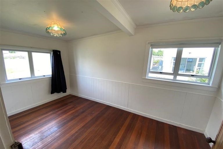 Photo of property in 5 Capitol Road, Matakatia, Whangaparaoa, 0930