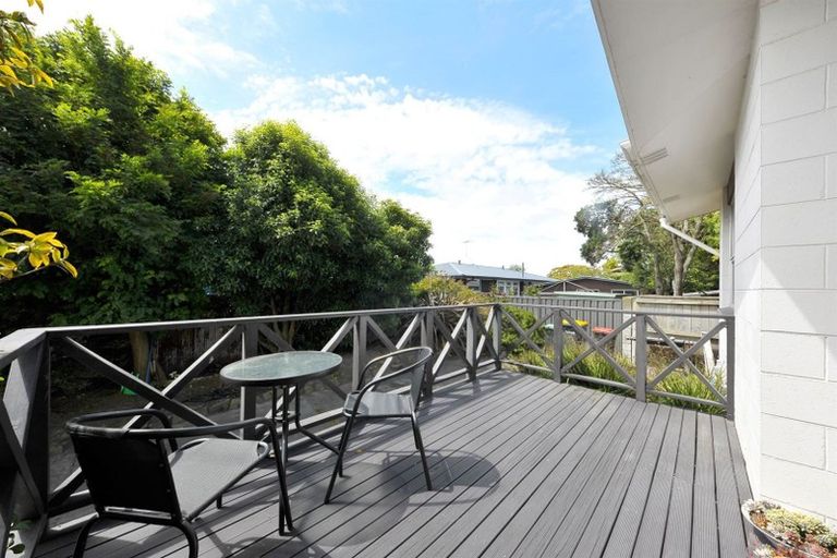 Photo of property in 2/24 Chilton Drive, Mairehau, Christchurch, 8052