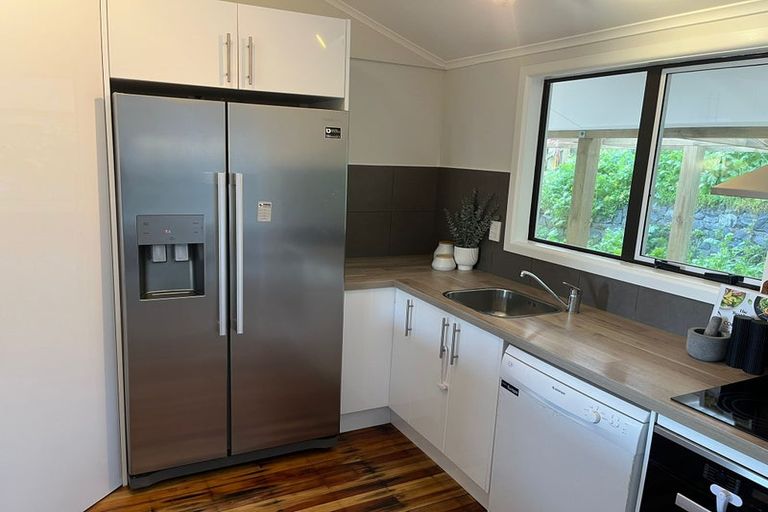 Photo of property in 2 Anzia Way, Johnsonville, Wellington, 6037