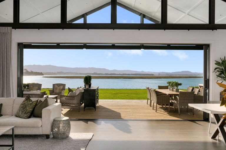 Photo of property in 41a Pahoia Beach Road, Whakamarama, Tauranga, 3172