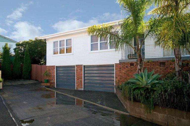 Photo of property in 54 Angelo Avenue, Howick, Auckland, 2014