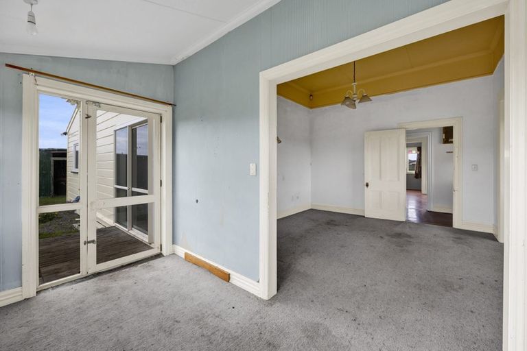 Photo of property in 41 County Drive, Hawera, 4610