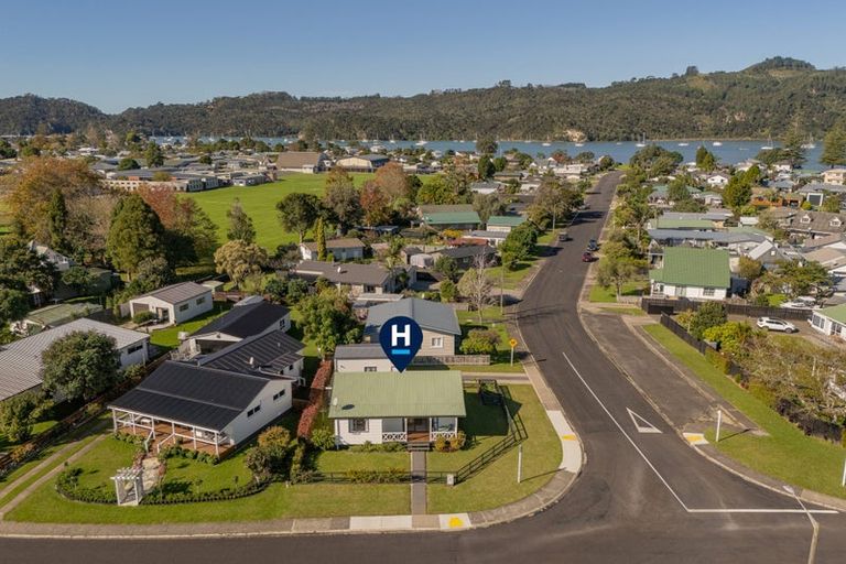 Photo of property in 37a Sarah Avenue, Whitianga, 3510