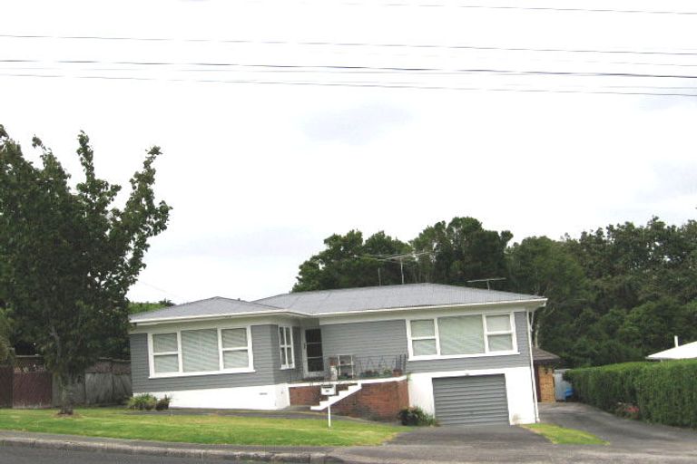 Photo of property in 2/39 Ocean View Road, Hillcrest, Auckland, 0627