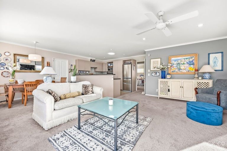 Photo of property in 47 Woodland Mews, Wainuiomata, Lower Hutt, 5014