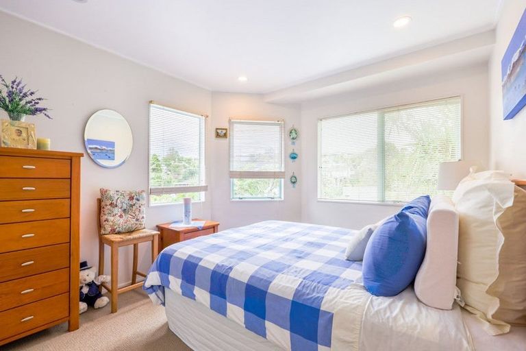 Photo of property in 41 Hythe Terrace, Mairangi Bay, Auckland, 0630