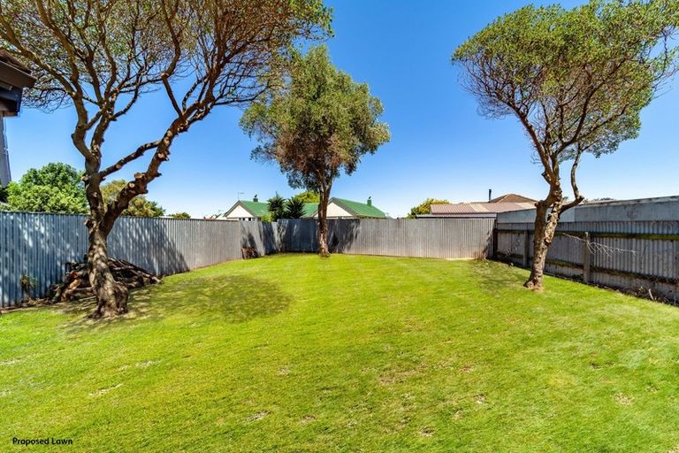 Photo of property in 12 Constable Crescent, Onekawa, Napier, 4110