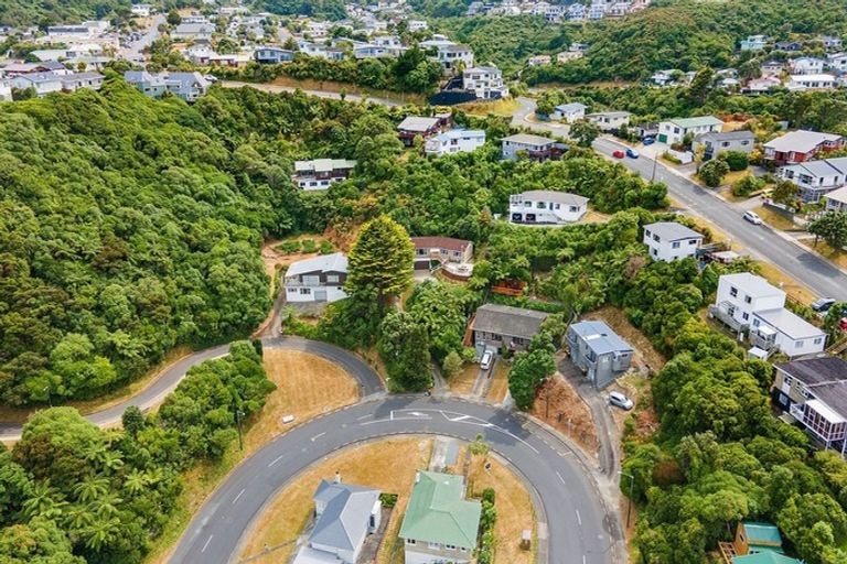 Photo of property in 93 Dowse Drive, Maungaraki, Lower Hutt, 5010
