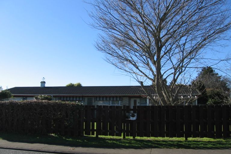 Photo of property in 2 Mountbatten Place, Dinsdale, Hamilton, 3204