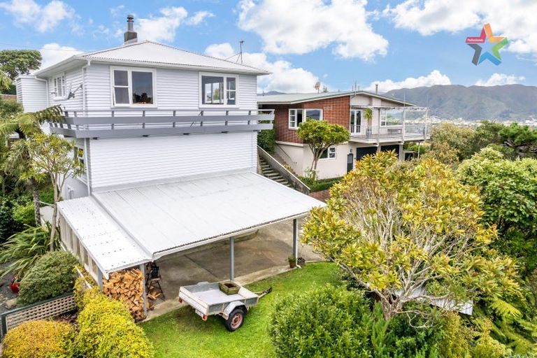 Photo of property in 35 Normandale Road, Normandale, Lower Hutt, 5010