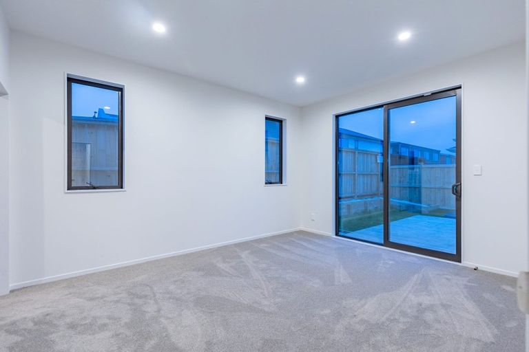 Photo of property in 7 Ropere Street, Kumeu, 0810