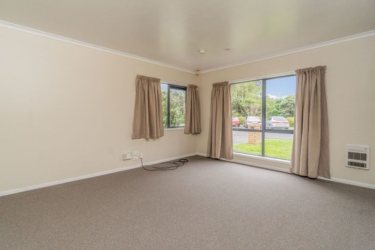 Photo of property in 16 Sambrooke Crescent, Flat Bush, Auckland, 2019
