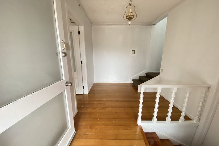 Photo of property in 41 Tudor Road, Henderson, Auckland, 0610