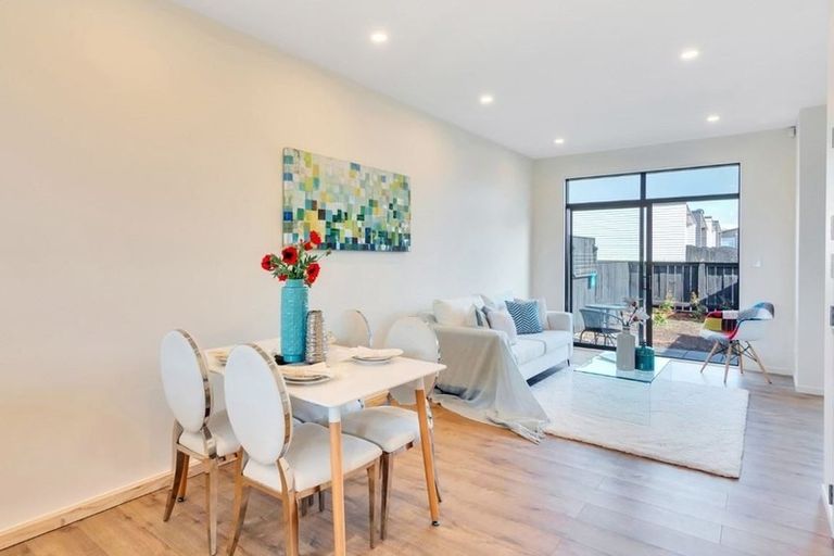 Photo of property in 101 Te Aparangi Road, Papakura, 2110