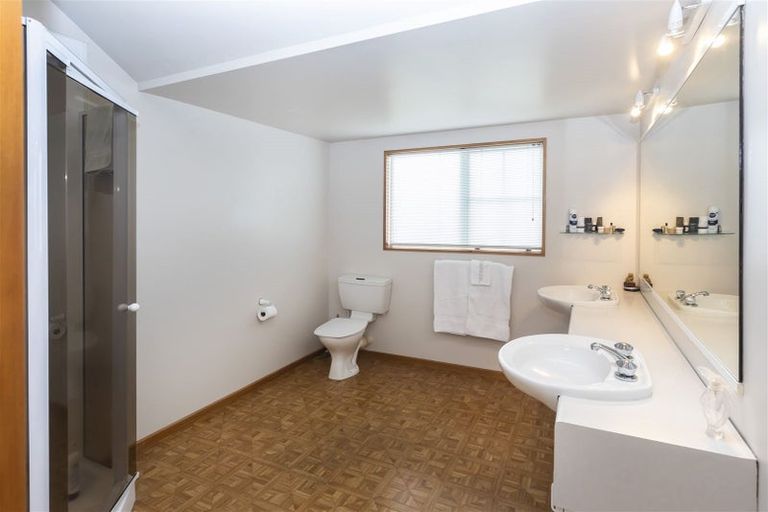 Photo of property in 10 Tavistock Place, Russley, Christchurch, 8042