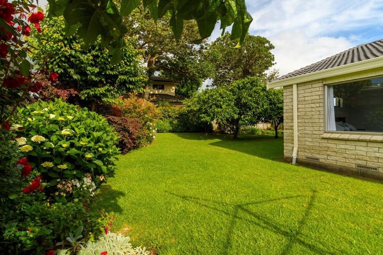 Photo of property in 17 Endeavour Avenue, Welcome Bay, Tauranga, 3112