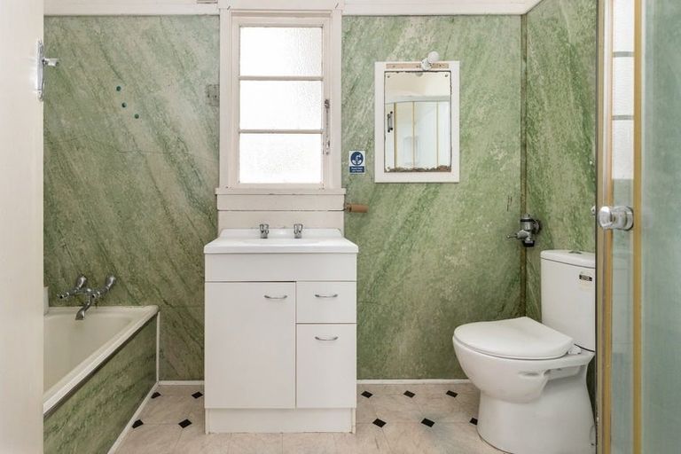 Photo of property in 2 John Street, Blenheim, 7201