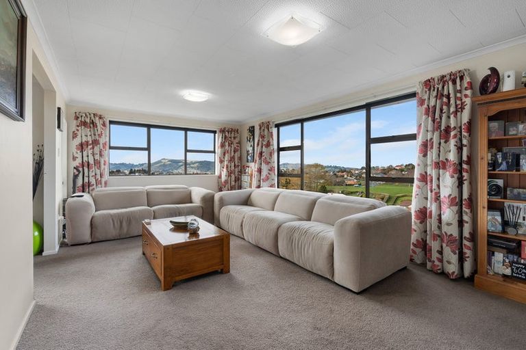 Photo of property in 63 Centennial Avenue, Helensburgh, Dunedin, 9010