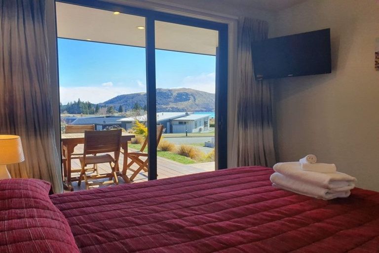 Photo of property in 1 Pollock Place, Lake Tekapo, 7999