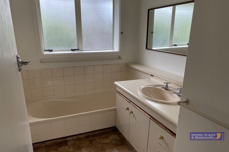 Photo of property in 12 Hanrahan Street, Upper Riccarton, Christchurch, 8041