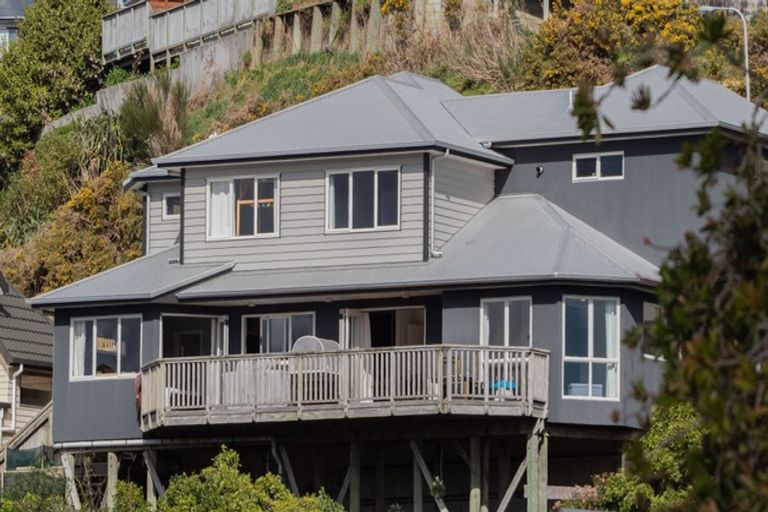 Photo of property in 65 Hawtrey Terrace, Churton Park, Wellington, 6037