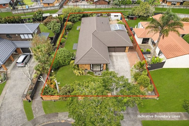 Photo of property in 11 Jessika Place, Conifer Grove, Takanini, 2112