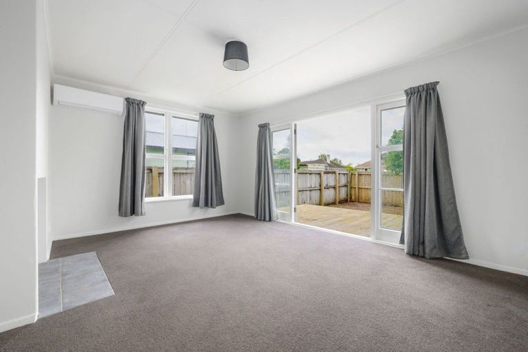 Photo of property in 9a Hockin Place, Fairfield, Hamilton, 3214