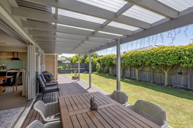 Photo of property in 10 Pemberton Drive, Darfield, 7510