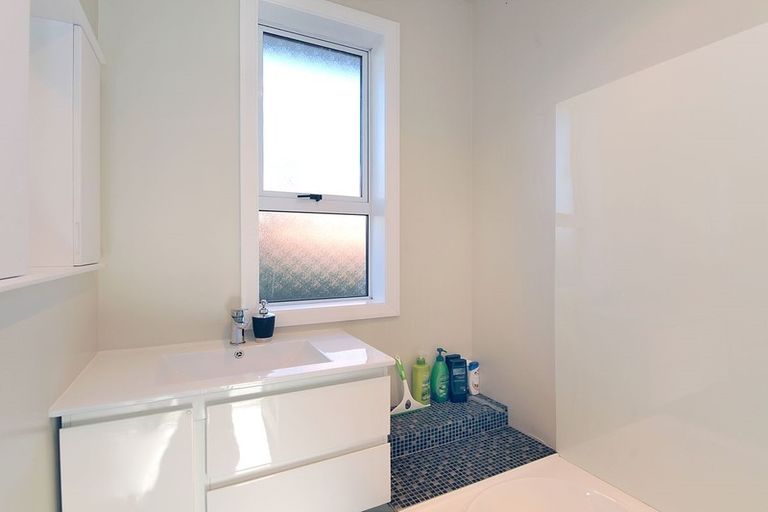 Photo of property in 9 Exmouth Street, Abbotsford, Dunedin, 9018