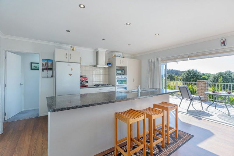 Photo of property in 16 Ohuka Place, Whitianga, 3510