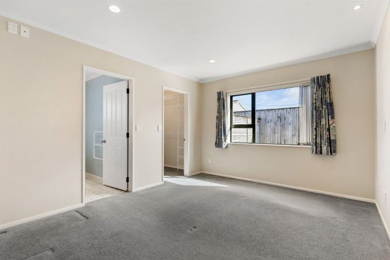 Photo of property in 12 Massey Street, Elderslea, Upper Hutt, 5018