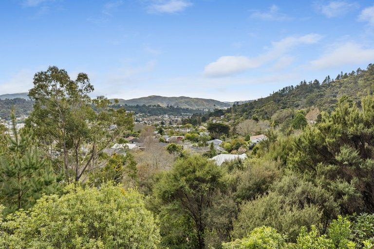 Photo of property in 47 Dalton Grove, Stokes Valley, Lower Hutt, 5019