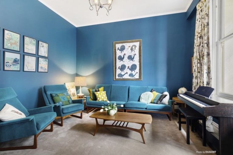 Photo of property in 33 Hay Street, Oriental Bay, Wellington, 6011