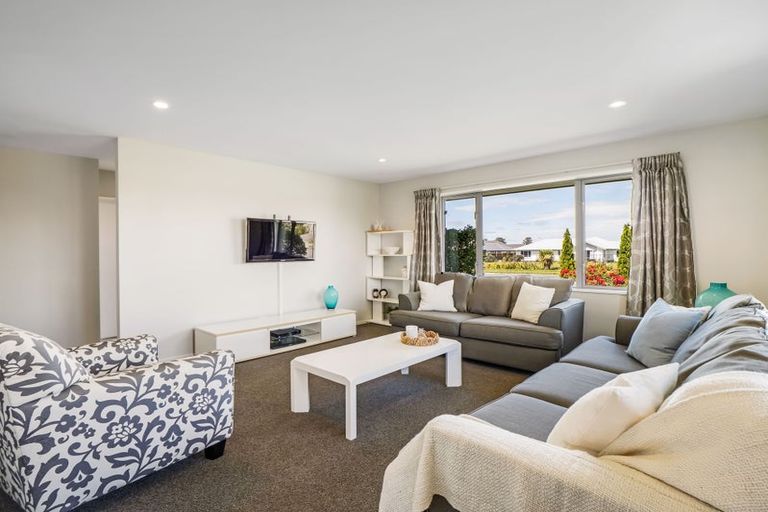 Photo of property in 6 Galatos Street, Rangiora, 7400