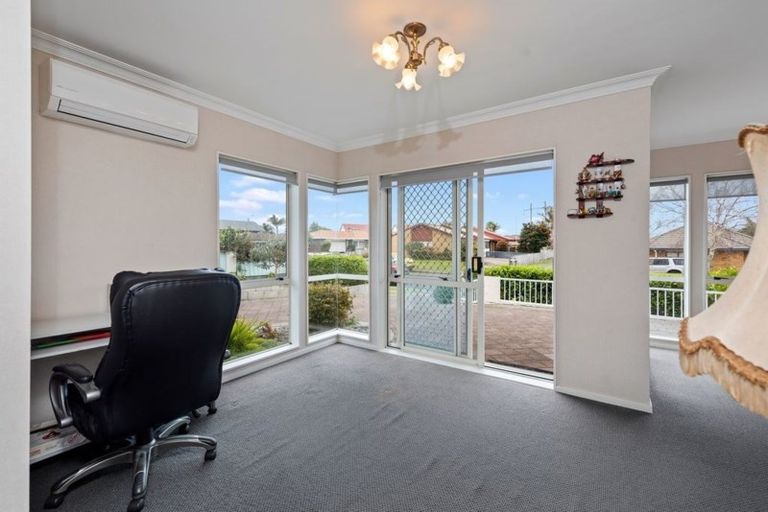 Photo of property in 32 Bayfair Drive, Mount Maunganui, 3116