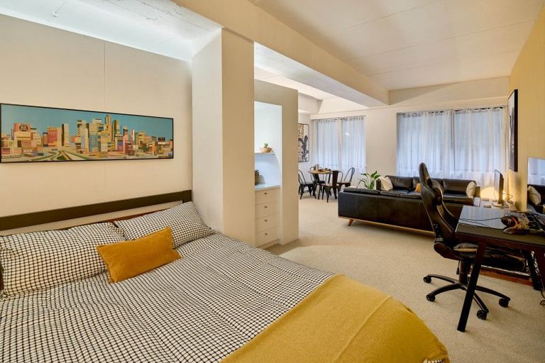 Photo of property in Gerondis Bldg Apartments, 209/60 Willis Street, Wellington Central, Wellington, 6011