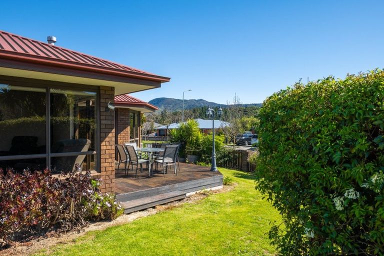 Photo of property in 4 Admiralty Place, Waikawa, Picton, 7220