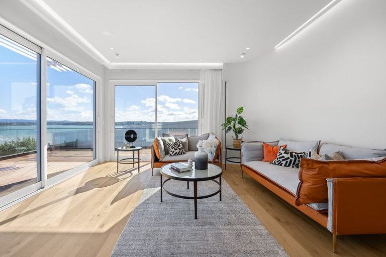 Photo of property in 4 Seawind Way, Hobsonville, Auckland, 0616