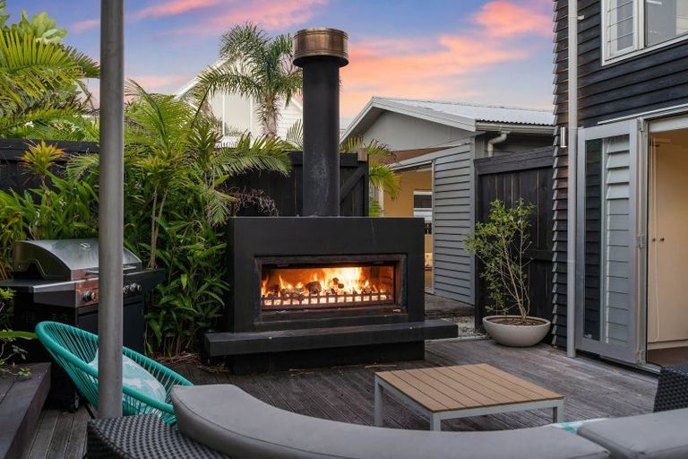 Photo of property in 312a Beverley Terrace, Whangamata, 3620