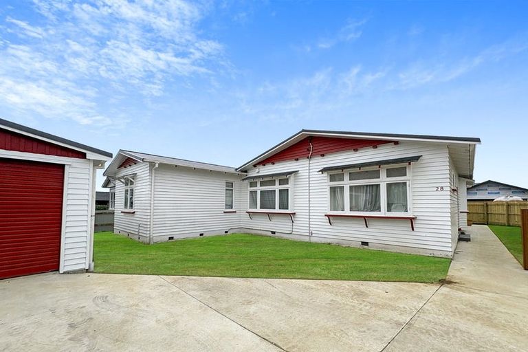 Photo of property in 28 Trafalgar Street, Levin, 5510
