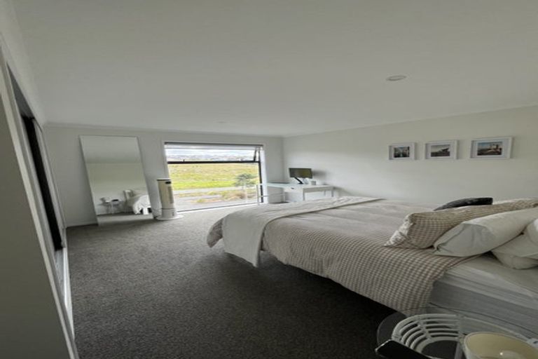 Photo of property in 157 Glenvar Ridge Road, Long Bay, Auckland, 0630