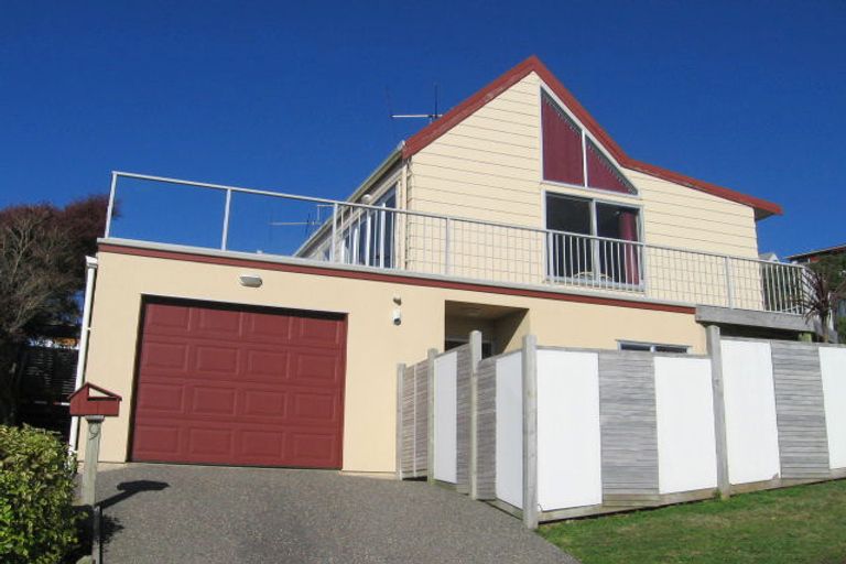 Photo of property in 1 Hindipur Terrace, Broadmeadows, Wellington, 6035