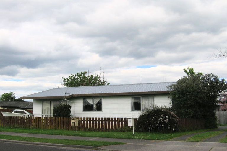 Photo of property in 16 College Place, Poike, Tauranga, 3112