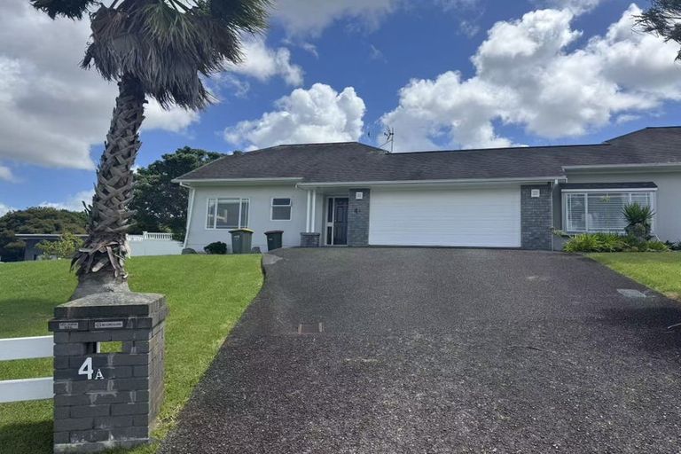 Photo of property in 4 Olwyn Place, Greenhithe, Auckland, 0632