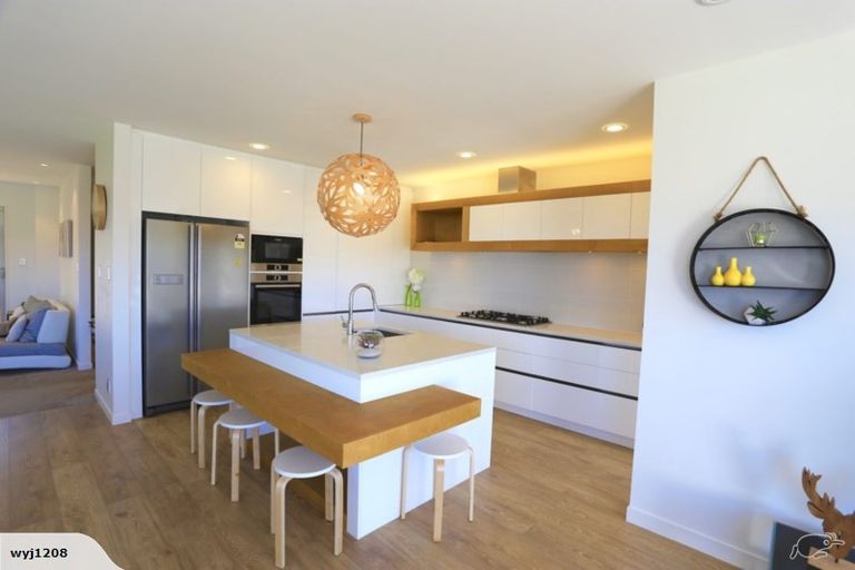 Photo of property in 104 Fairview Avenue, Fairview Heights, Auckland, 0632