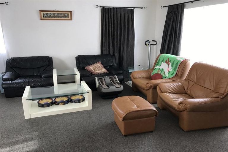 Photo of property in 22 Attymon Lane, East Tamaki, Auckland, 2016