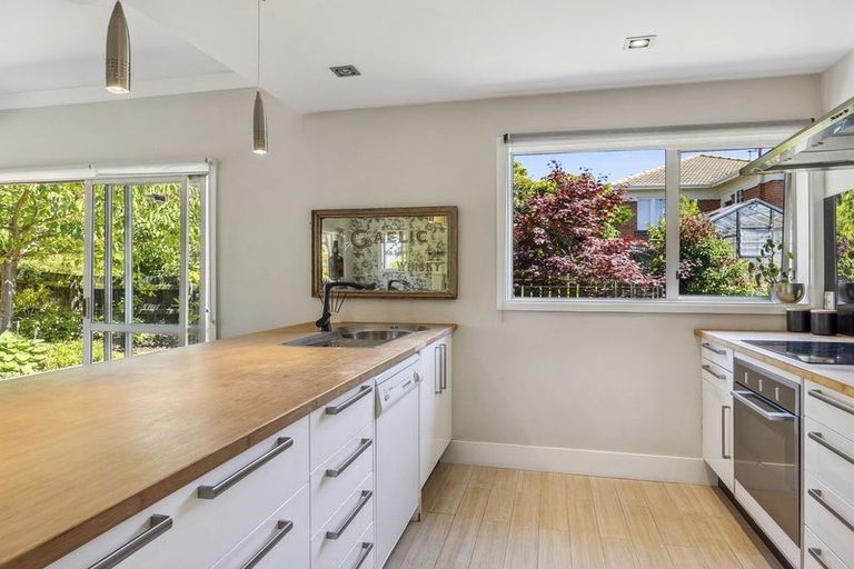 Photo of property in 47 Hazel Avenue, Caversham, Dunedin, 9012