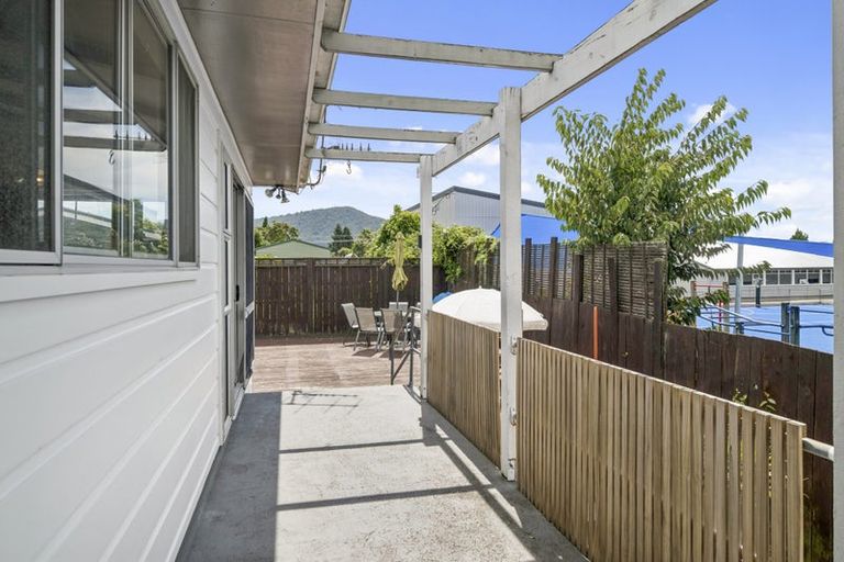 Photo of property in 5 Rameses Place, Pomare, Rotorua, 3015