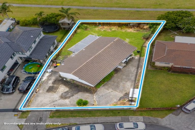 Photo of property in 42 Beaufort Place, Papatoetoe, Auckland, 2025